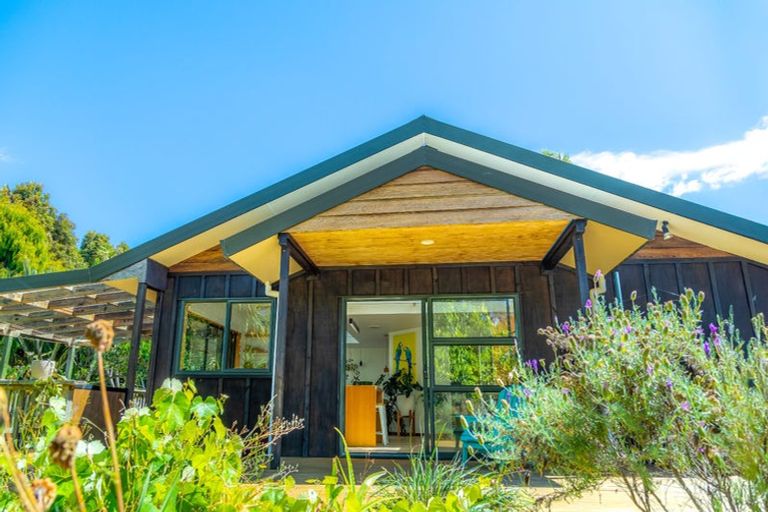 Photo of property in 11b Norrie Avenue, Raglan, 3225