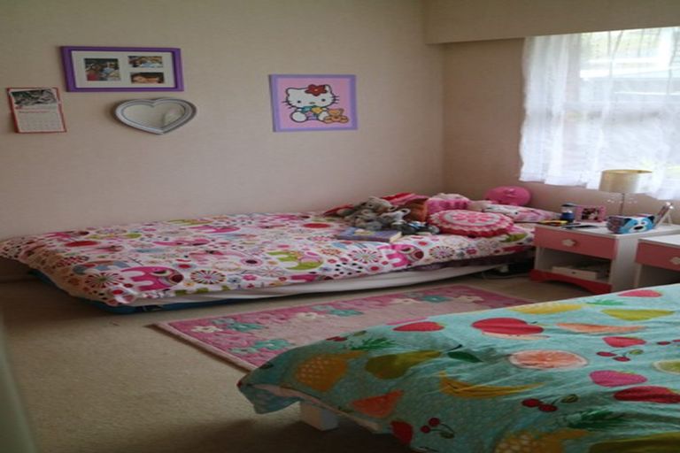 Photo of property in 1/59 The Boulevard, Sunnyhills, Auckland, 2010