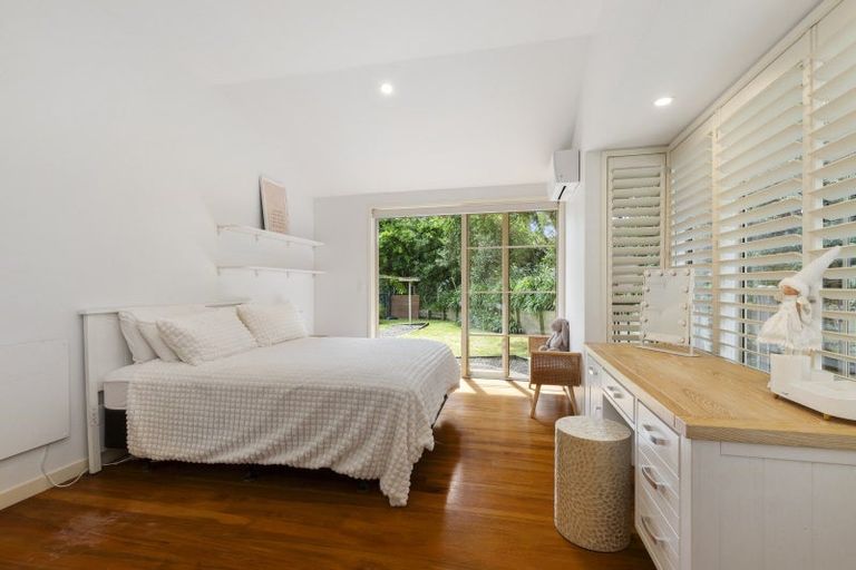 Photo of property in 14 Tiffany Close, Totara Park, Auckland, 2019