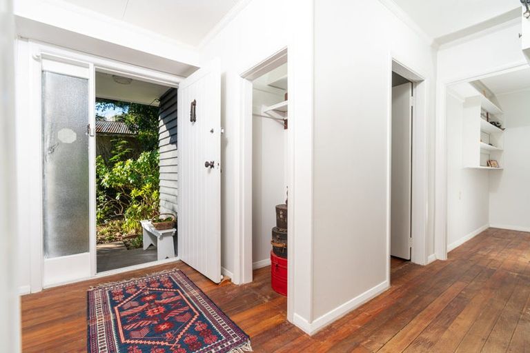 Photo of property in 134 Wellington Road, Paekakariki, 5034
