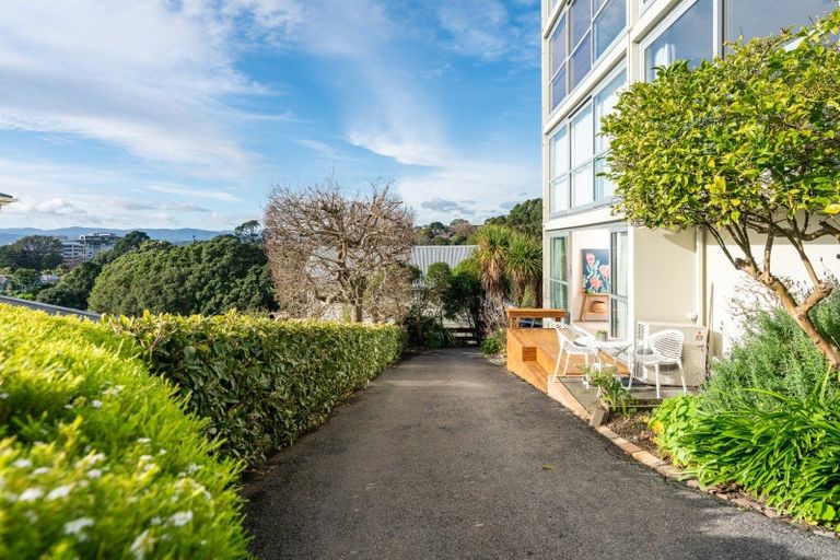 Photo of property in 1/24 Patanga Crescent, Thorndon, Wellington, 6011