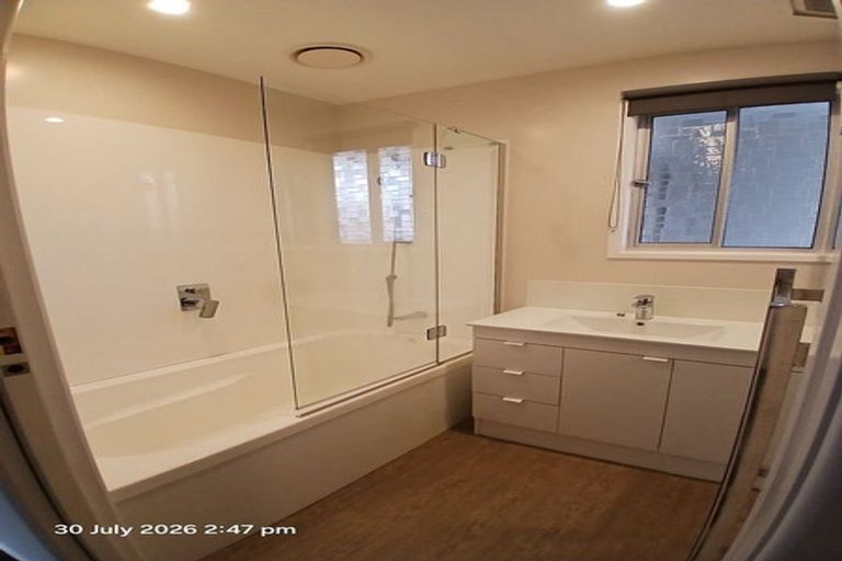 Photo of property in 5a Rennell Street, Frankleigh Park, New Plymouth, 4310