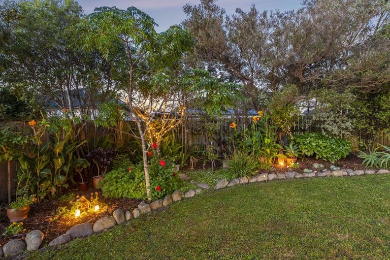 Photo of property in 63 Ruapehu Street, Paraparaumu, 5032