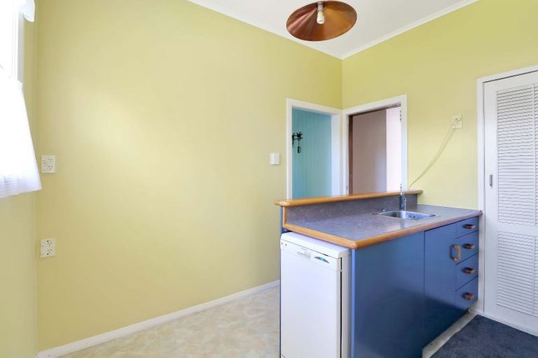 Photo of property in 27 Mitchell Street, Epuni, Lower Hutt, 5011