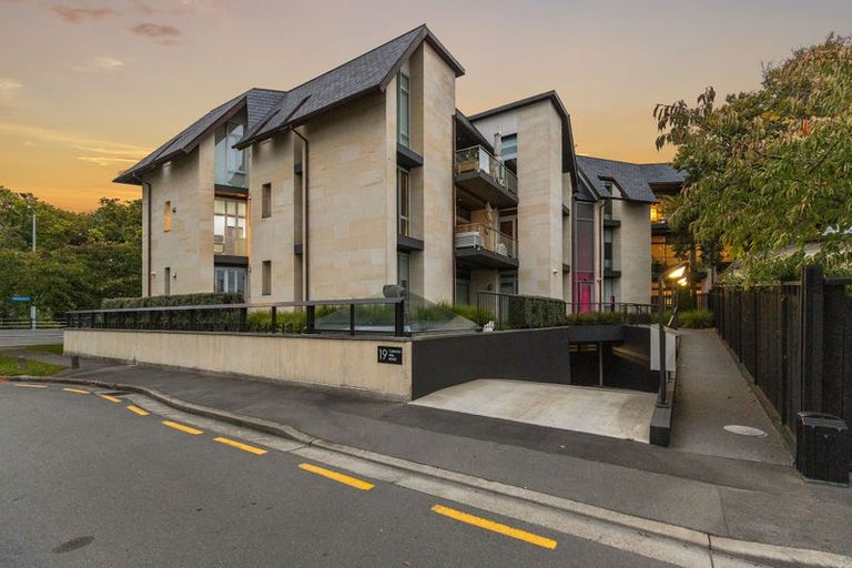 Photo of property in 3/19 Carlton Mill Road, Merivale, Christchurch, 8014