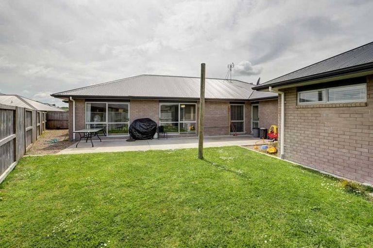 Photo of property in 21 Sirius Crescent, Rototuna North, Hamilton, 3210