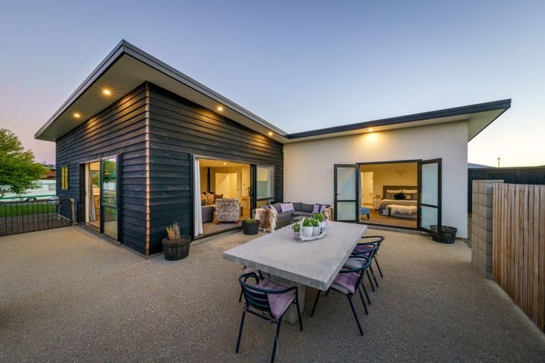 Photo of property in 16 Finch Street, Albert Town, Wanaka, 9305