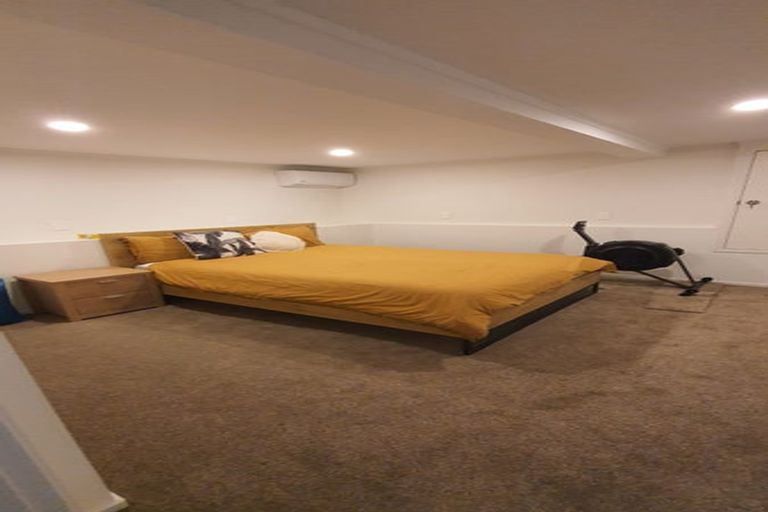 Photo of property in 55 Coronation Road, Hillcrest, Auckland, 0627