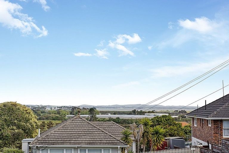 Photo of property in 18 Prangley Avenue, Mangere, Auckland, 2022