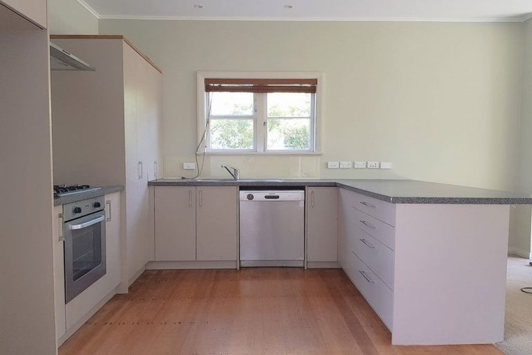 Photo of property in 23 Vincent Street, Waterloo, Lower Hutt, 5011