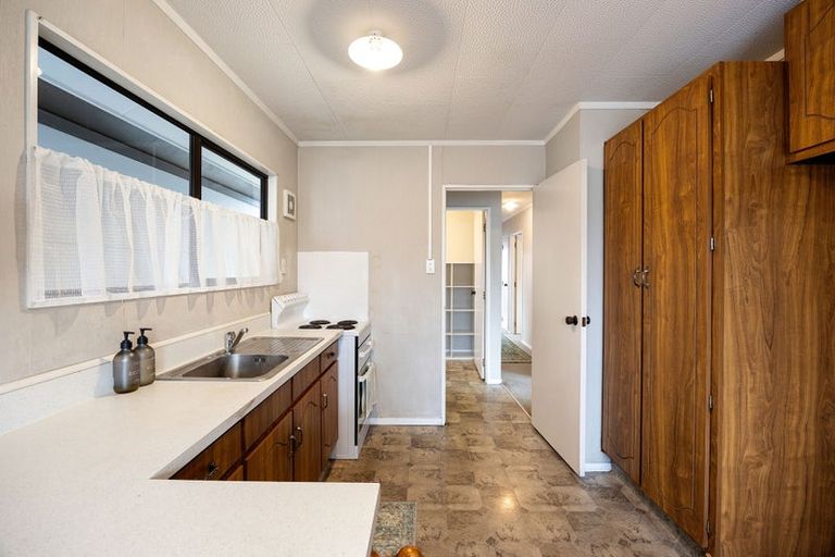 Photo of property in 71a Kahikatea Drive, Melville, Hamilton, 3206