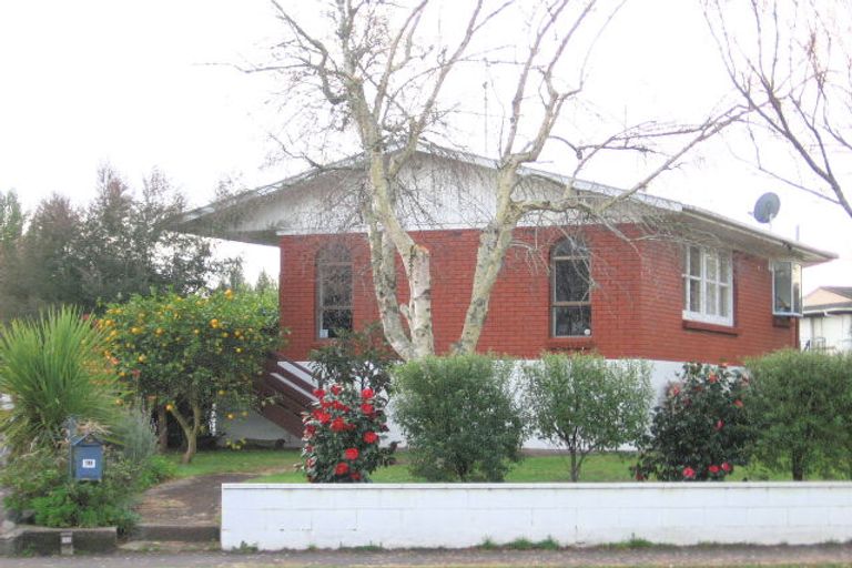 Photo of property in 180 Sandwich Road, St Andrews, Hamilton, 3200