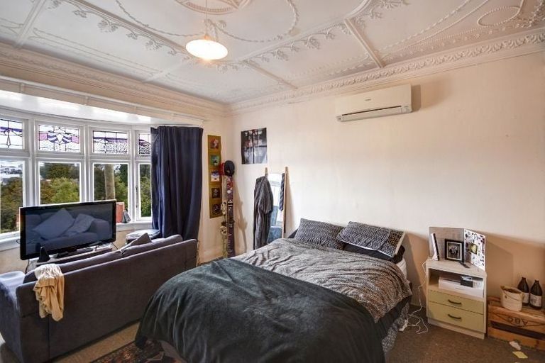 Photo of property in Elm Lodge Backpackers, 74 Elm Row, Dunedin Central, Dunedin, 9016