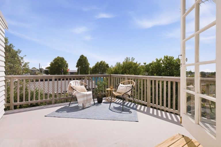 Photo of property in 11 Lincoln Terrace, Gate Pa, Tauranga, 3112