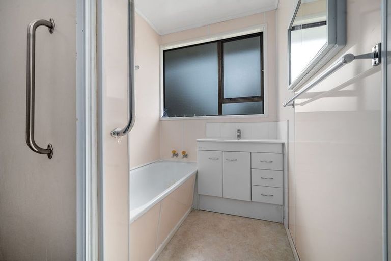 Photo of property in 149 Te Rangitautahanga Road, Turangi, 3334