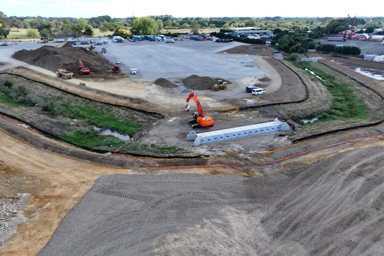 Photo of property in 1159 Great South Road, Runciman, Drury, 2578