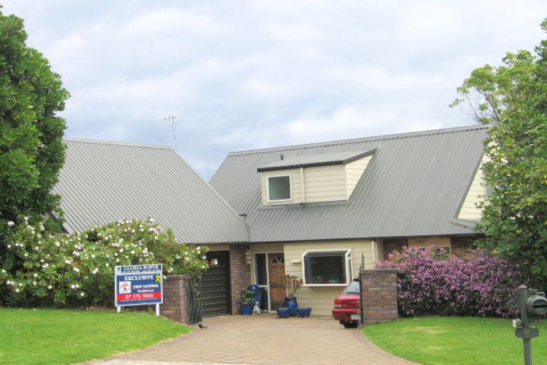 Photo of property in 12 Margaret Drive, Omokoroa, 3114