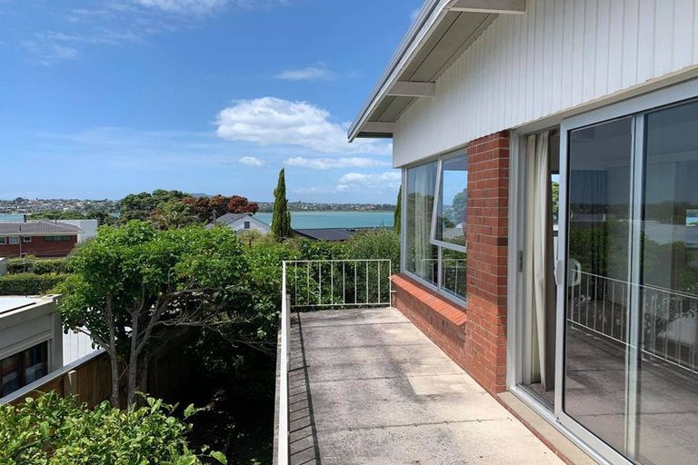 Photo of property in 3/83 Sylvan Avenue, Northcote, Auckland, 0627