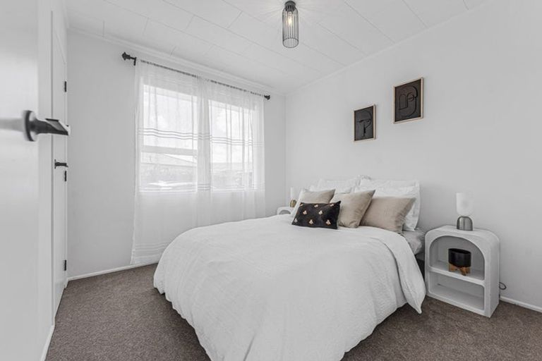 Photo of property in 19 Ben Lora Place, Mangere East, Auckland, 2024