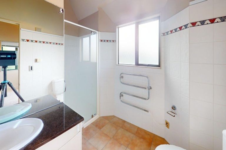 Photo of property in 14 Palliser Road, Roseneath, Wellington, 6011