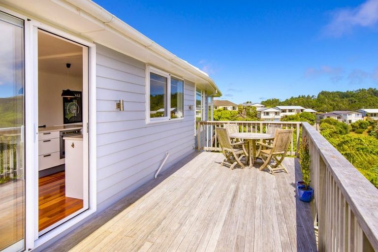 Photo of property in 14 Versailles Street, Karori, Wellington, 6012
