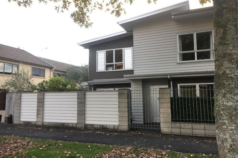 Photo of property in 1d Charlemont Street, Whitiora, Hamilton, 3200