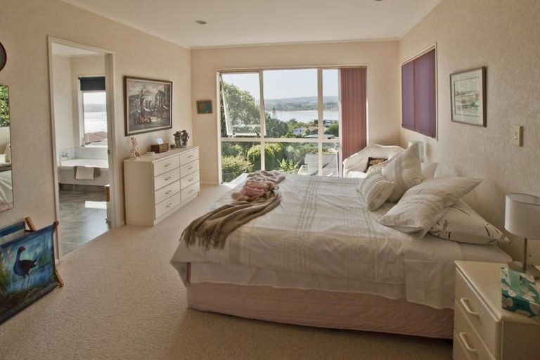 Photo of property in 1/99 Pah Road, Cockle Bay, Auckland, 2014