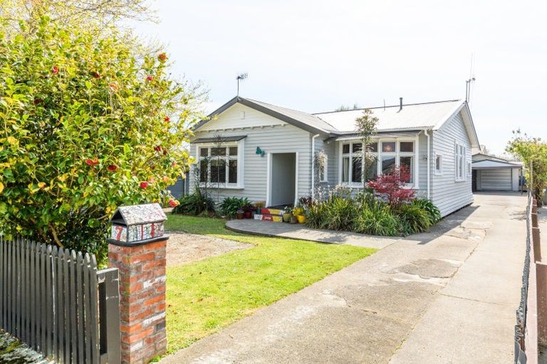 Photo of property in 7 Argyle Avenue, Takaro, Palmerston North, 4410