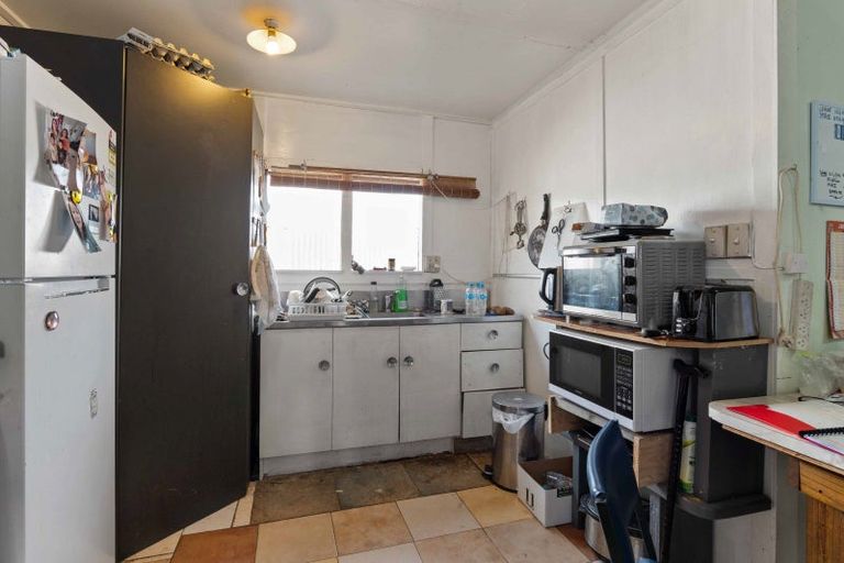 Photo of property in 35 North Street, Eltham, 4322