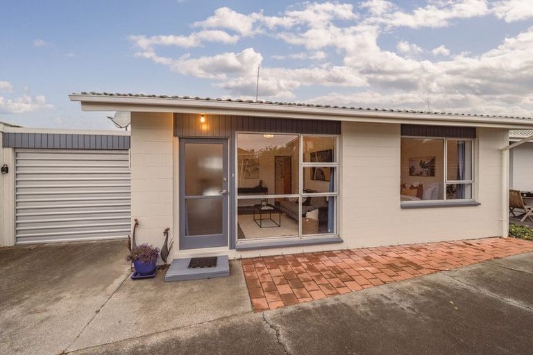 Photo of property in 2/10 Keppel Street, New Brighton, Christchurch, 8083
