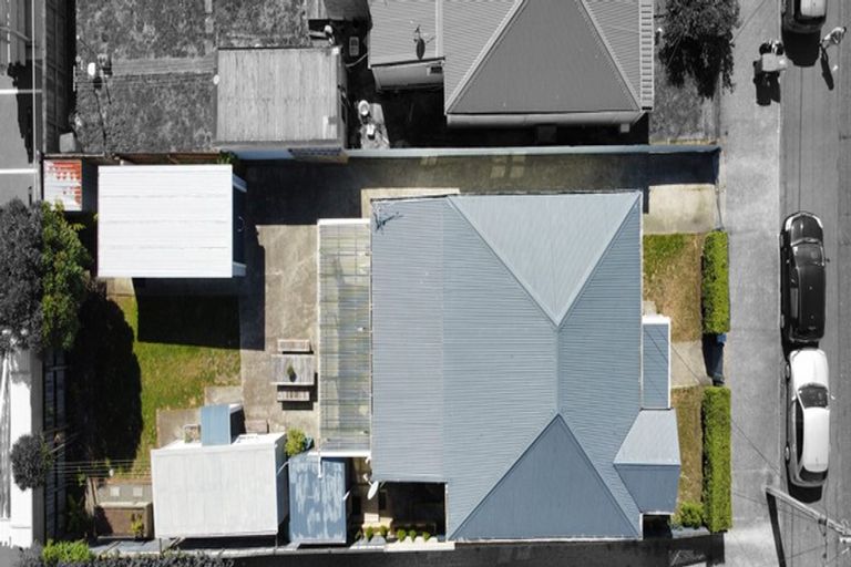 Photo of property in 25 Riddlers Crescent, Petone, Lower Hutt, 5012