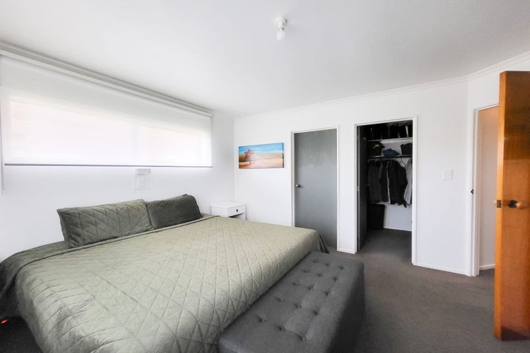 Photo of property in 5 Chatswood Grove, Fitzroy, New Plymouth, 4312