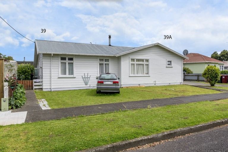 Photo of property in 39 Princes Street, Levin, 5510