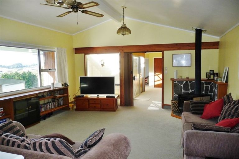 Photo of property in 103 Cable Bay Block Road, Cable Bay, 0420