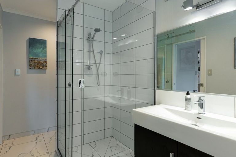 Photo of property in 7 Finlay Grove, Waikawa, Picton, 7220