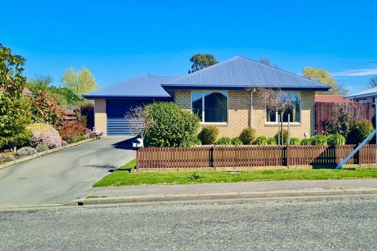 Photo of property in 6 Seadown Crescent, Amberley, 7410