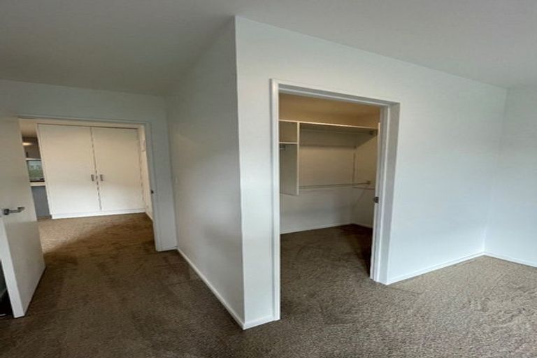 Photo of property in Apollo Apartments, 103/46 Rosedale Road, Rosedale, Auckland, 0632