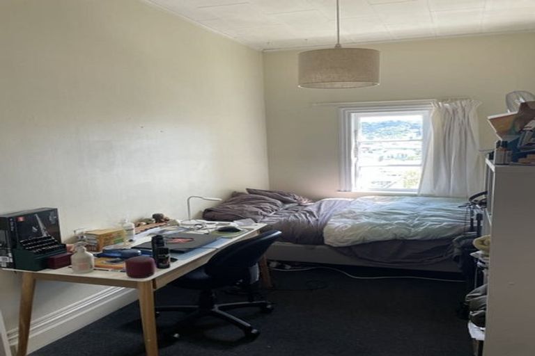 Photo of property in 77 Austin Street, Mount Victoria, Wellington, 6011