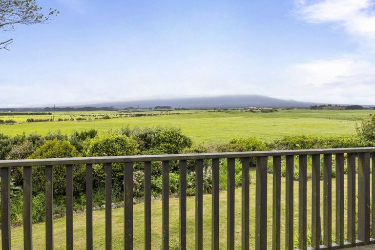 Photo of property in 20 Kiri Road, Te Kiri, Opunake, 4682
