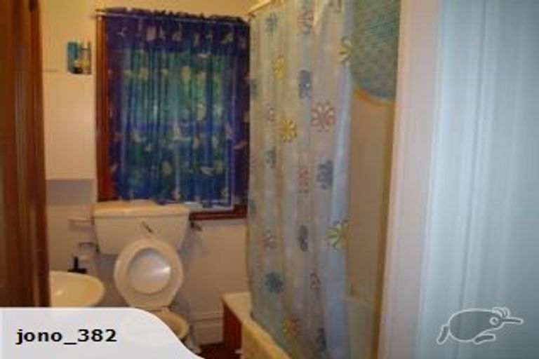 Photo of property in 143 Wadestown Road, Wadestown, Wellington, 6012