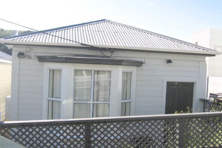 Photo of property in 23 Hanson Street, Mount Cook, Wellington, 6021