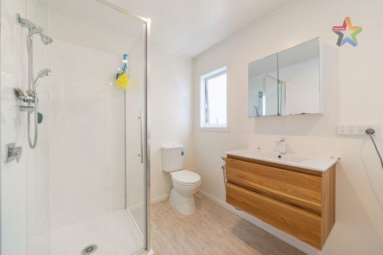 Photo of property in 12a Cedar Street, Maungaraki, Lower Hutt, 5010