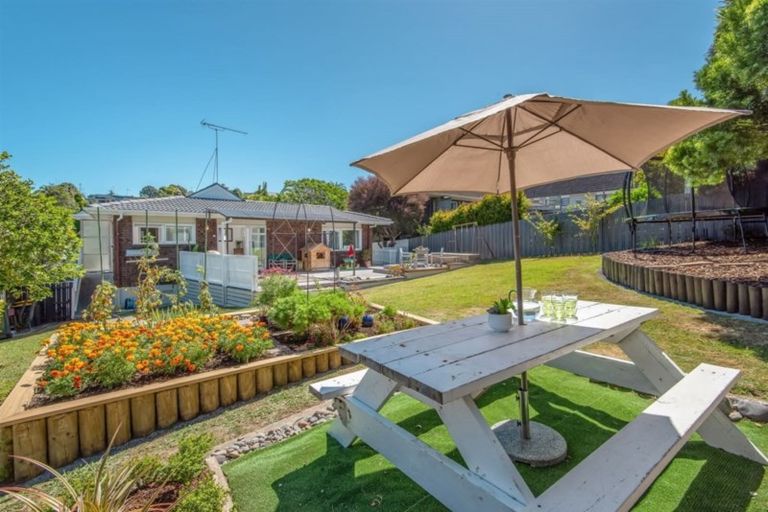 Photo of property in 25 Amante Crescent, Mairangi Bay, Auckland, 0630
