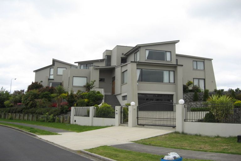 Photo of property in 5 Beauvoir Avenue, Matakatia, Whangaparaoa, 0930
