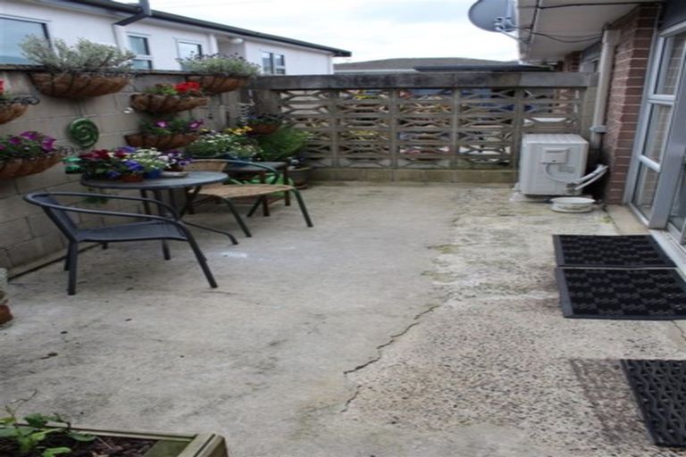 Photo of property in 185b Oxford Street, South Dunedin, Dunedin, 9012