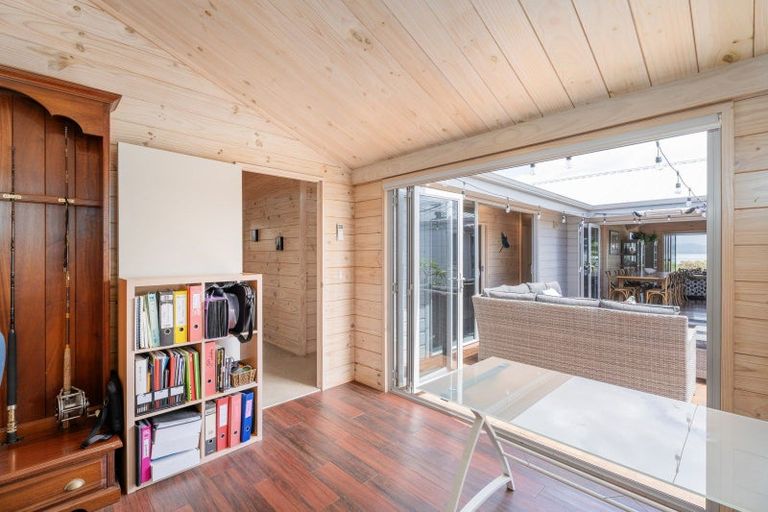 Photo of property in 132 Harbour Drive, Matarangi, Whitianga, 3592