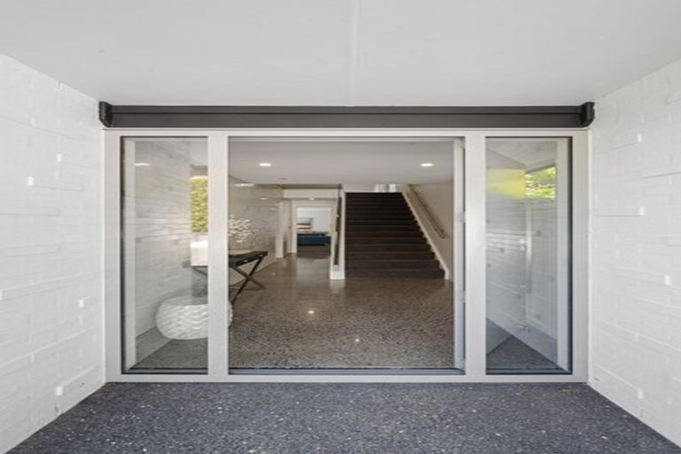 Photo of property in 7 Trident Place, Shelly Park, Auckland, 2014