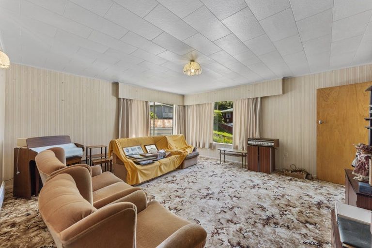 Photo of property in 7 Harlow Grove, Wainuiomata, Lower Hutt, 5014