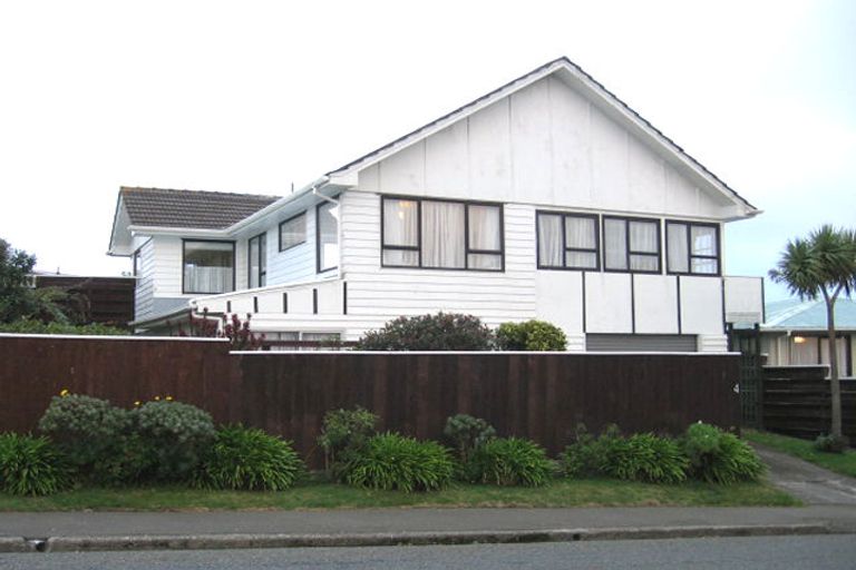 Photo of property in 4 Carluke Street, Paparangi, Wellington, 6037