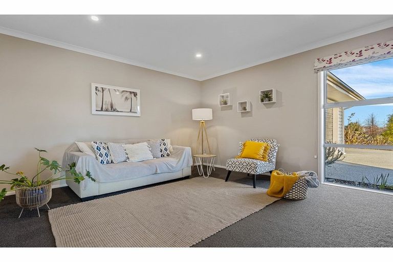 Photo of property in 7 Barnsley Crescent, West Melton, 7618